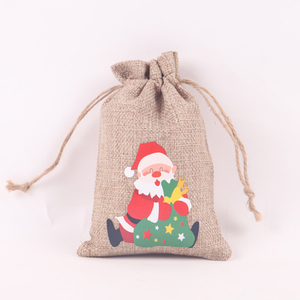 Christmas Burlap Gift Bags Goodie Treat Bags with Drawstrings Small Candy Pouch Bags for Christmas Party