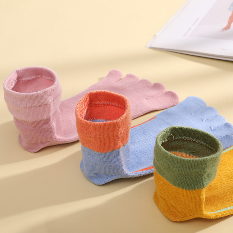 Autumn And Winter Yoga Socks Five Finger Socks Silicone Non Slip Socks Breathable Comfortable Socks